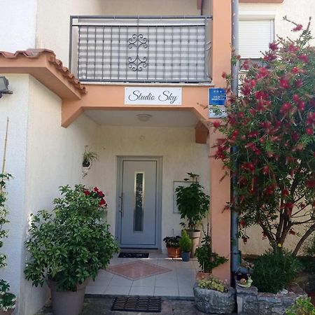 Studio Apartman Sky Rovinj Exterior foto