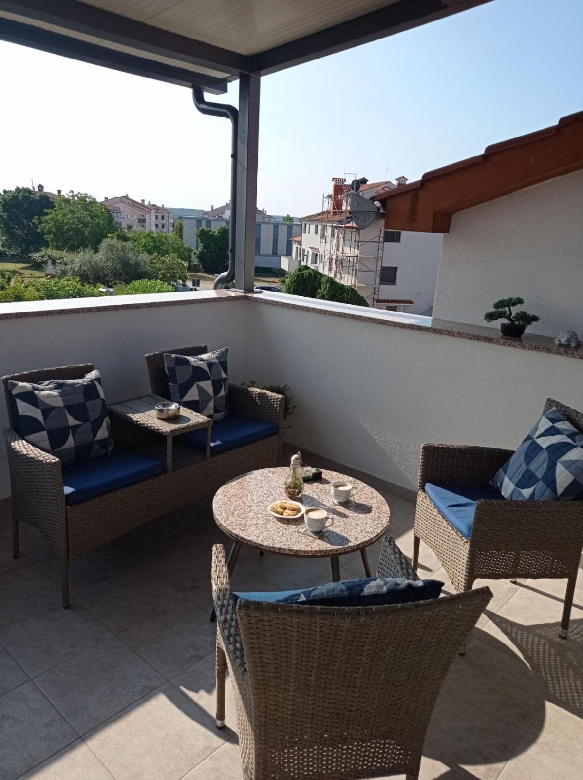 Studio Apartman Sky Rovinj Exterior foto