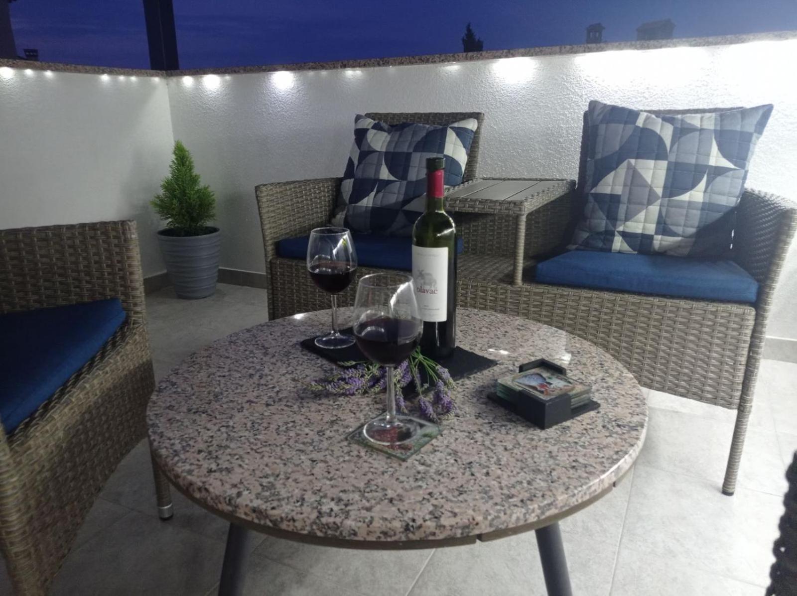 Studio Apartman Sky Rovinj Exterior foto