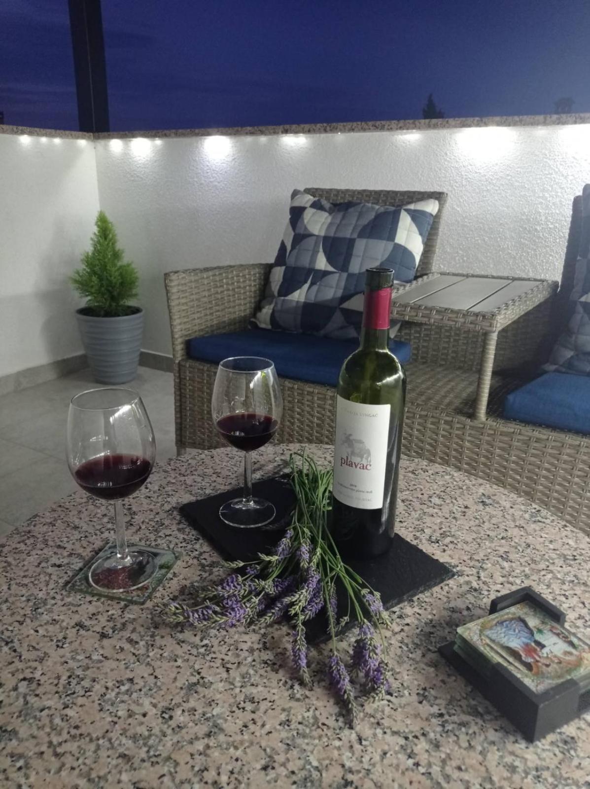 Studio Apartman Sky Rovinj Exterior foto