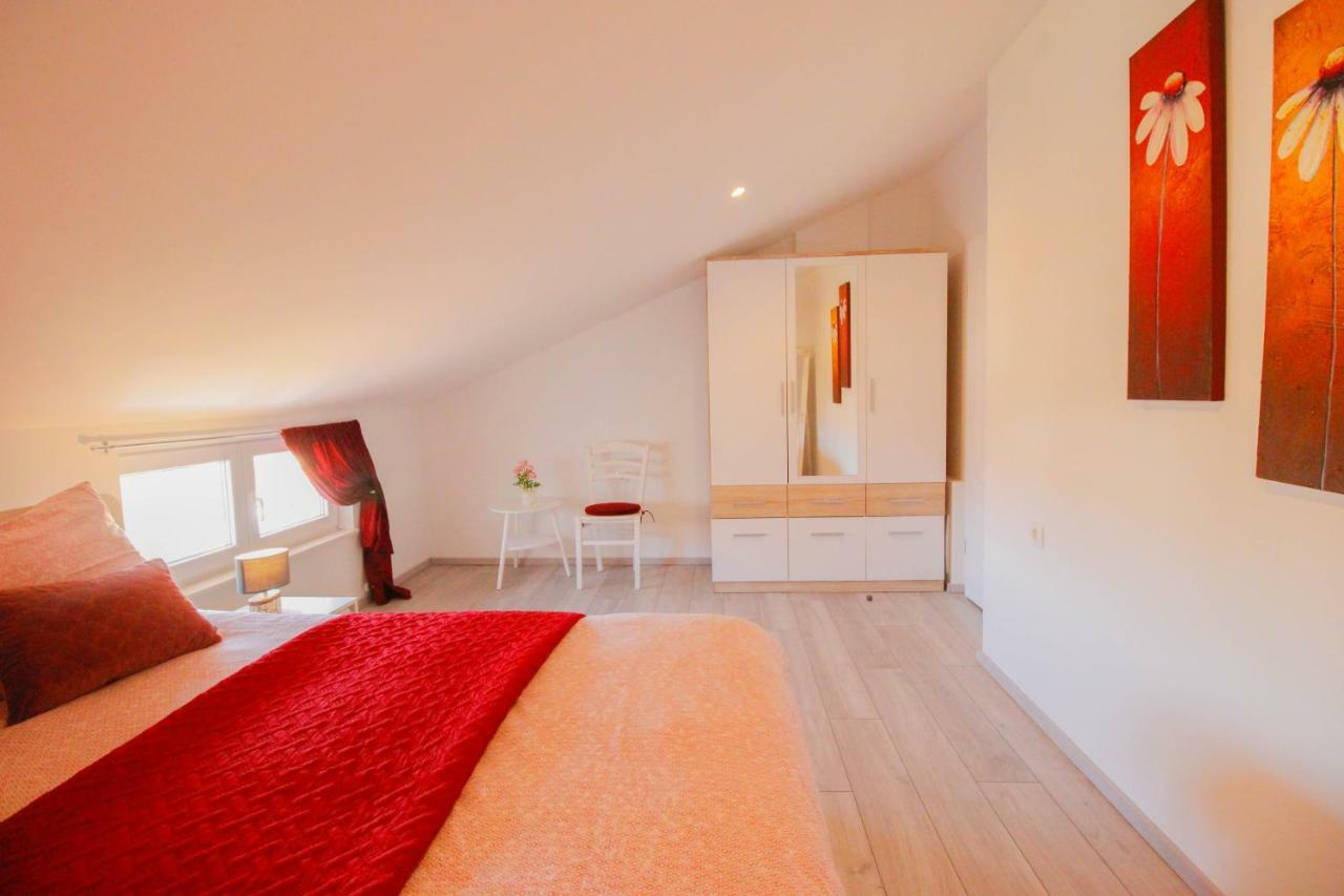 Studio Apartman Sky Rovinj Exterior foto