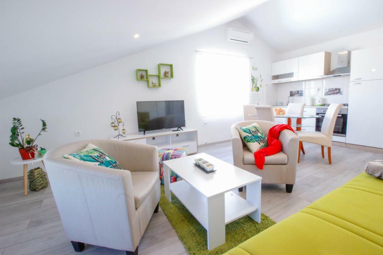 Studio Apartman Sky Rovinj Exterior foto