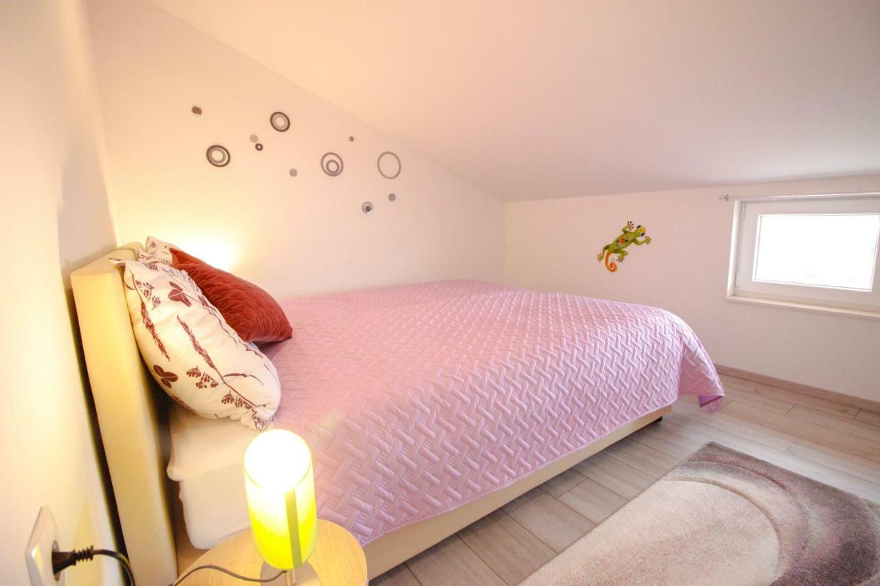 Studio Apartman Sky Rovinj Exterior foto