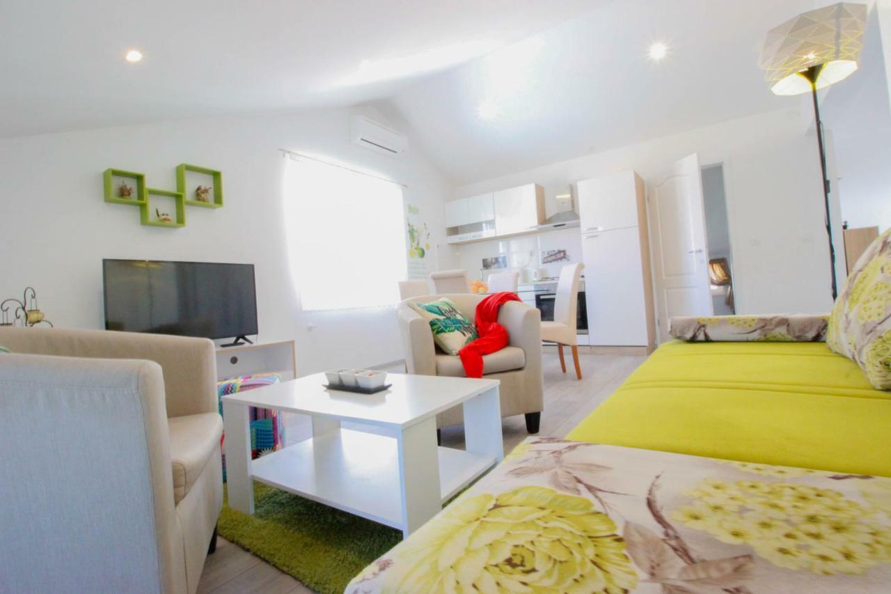 Studio Apartman Sky Rovinj Exterior foto