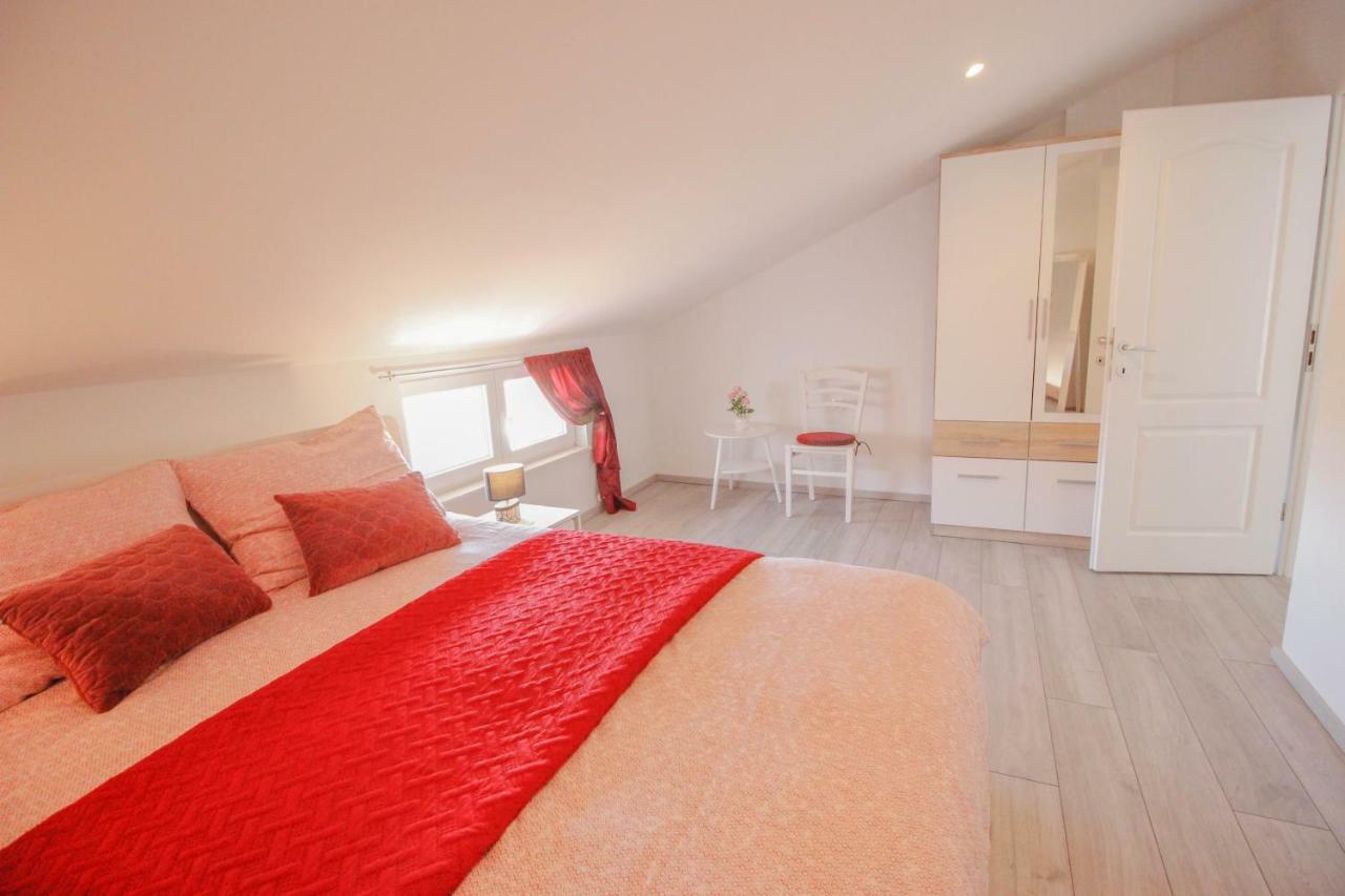 Studio Apartman Sky Rovinj Exterior foto